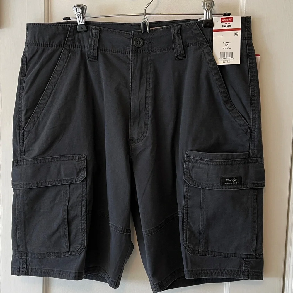 NWT Wrangler Cargo Cotton Shorts Men's 33 X 10